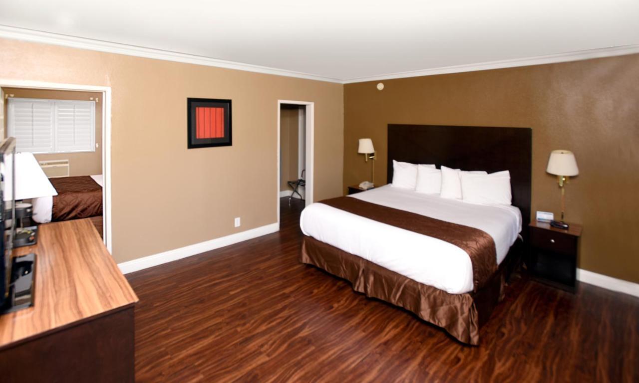 Americas Best Value Inn & Suites אנהיים מראה חיצוני תמונה